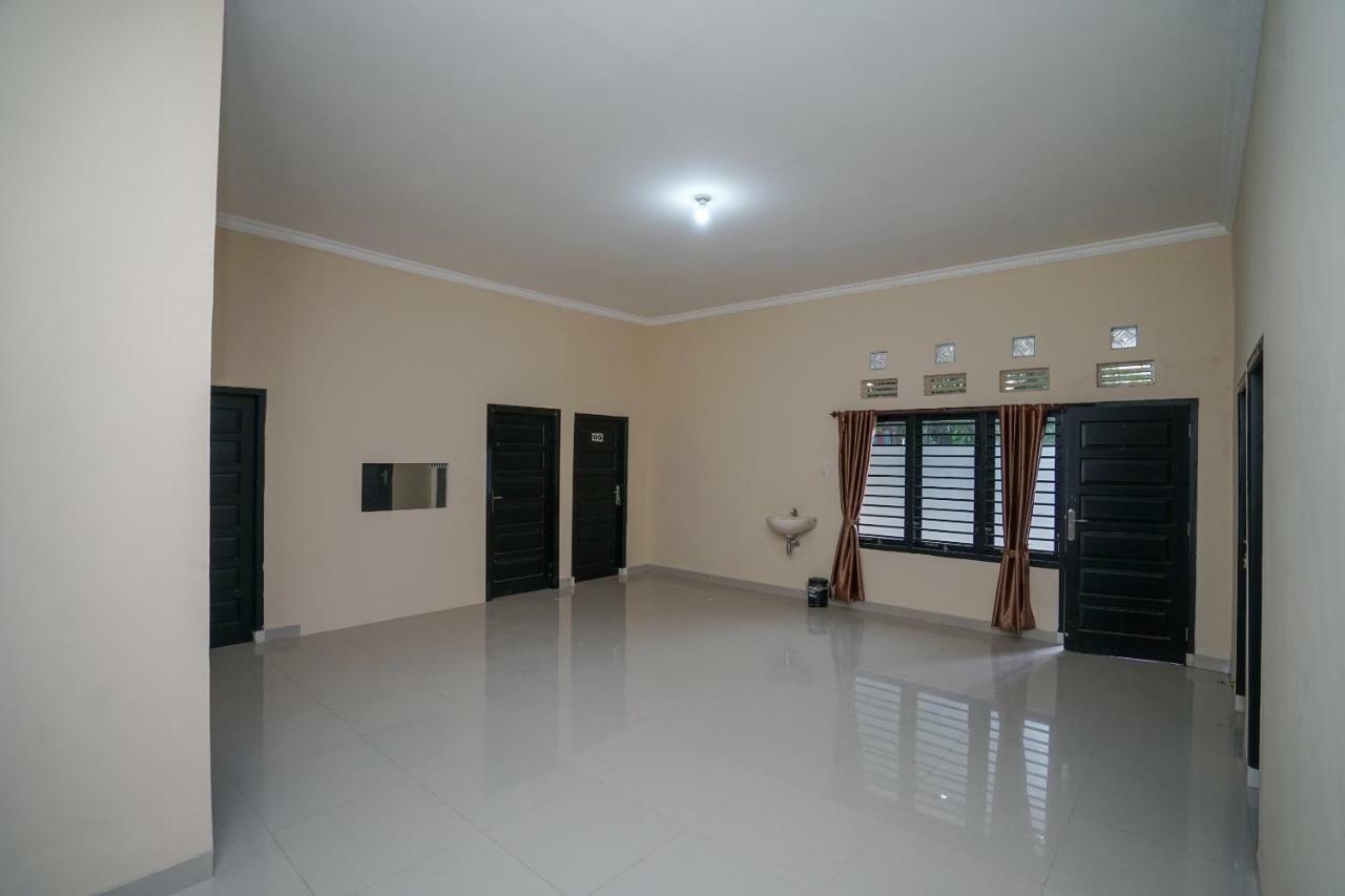 Oyo 959 Graha Ham Family Hotel