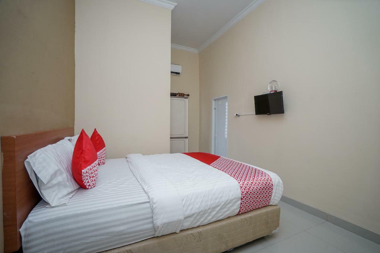 Oyo 959 Graha Ham Family 2* Palembang