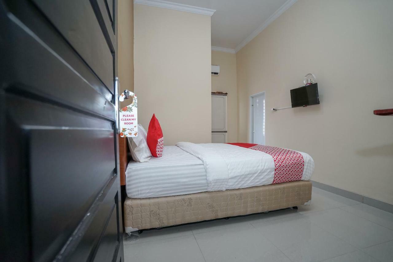 Hotel Oyo 959 Graha Ham Family 2*