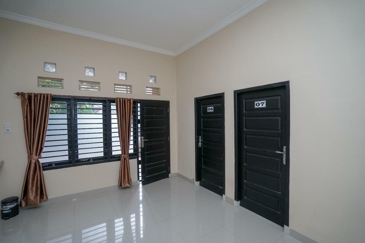 Oyo 959 Graha Ham Family Palembang