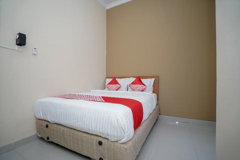 Hotel Oyo 959 Graha Ham Family 2*